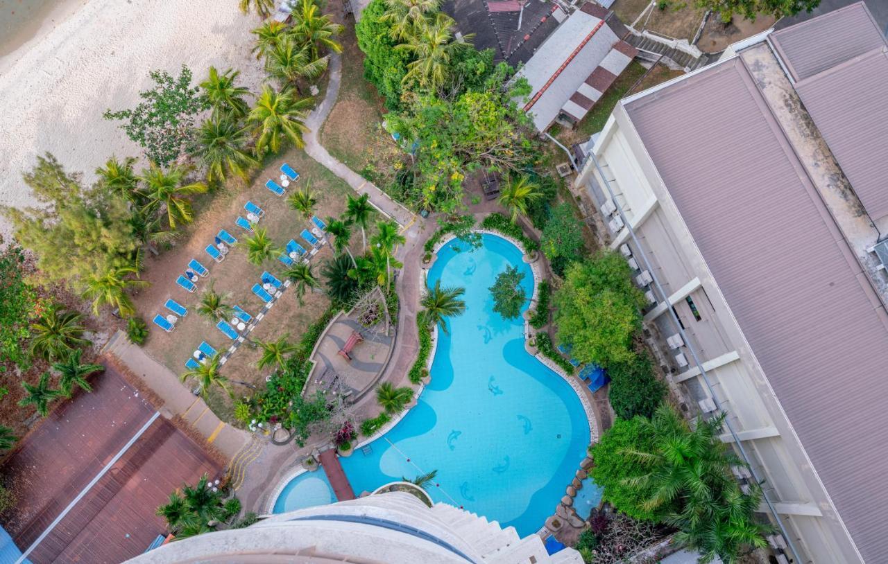 Romantic Couple Suite + Beach-Front Balcony Tanjung Bungah (Penang) Exterior photo