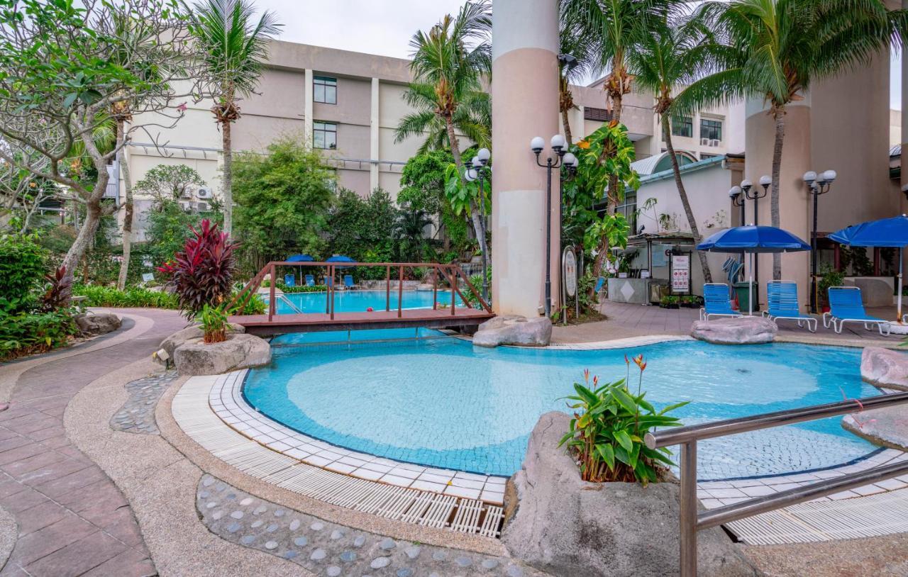 Romantic Couple Suite + Beach-Front Balcony Tanjung Bungah (Penang) Exterior photo